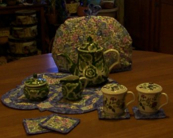 Large size Quilted Tea Cozy by Long Meadow Farms Quilts